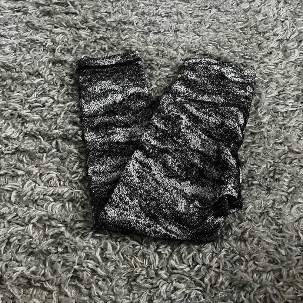 Lululemon wunder under 21� leggings size 4